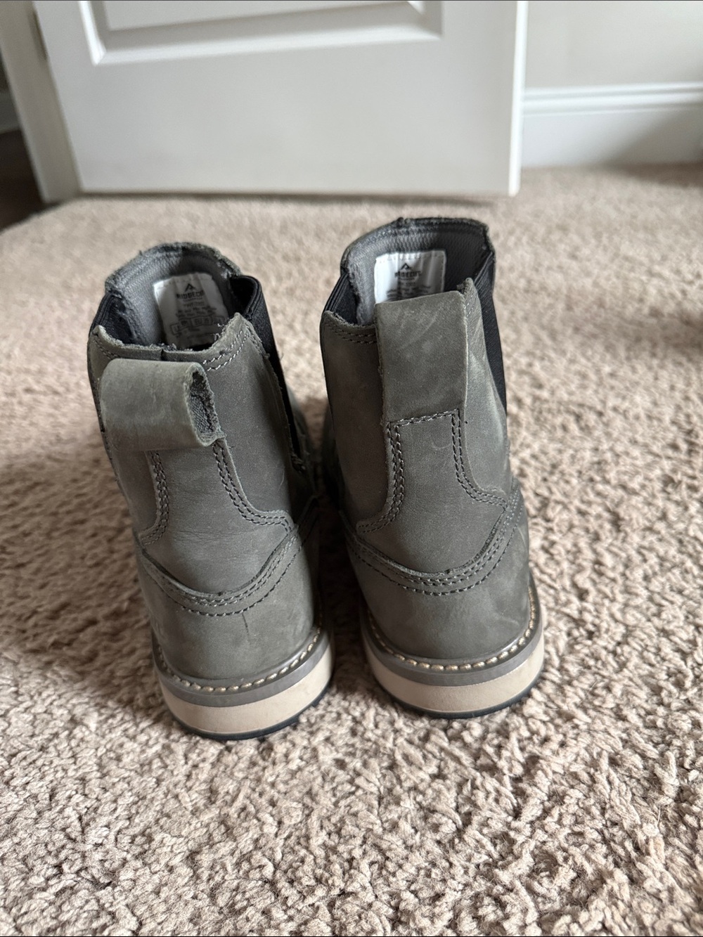 Waterproof Ridgecut Boots— Gray - Picture 4 of 5